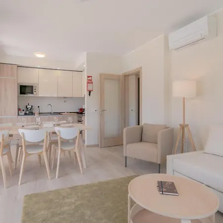 Apartamento Premium - Rua Agosto Azul